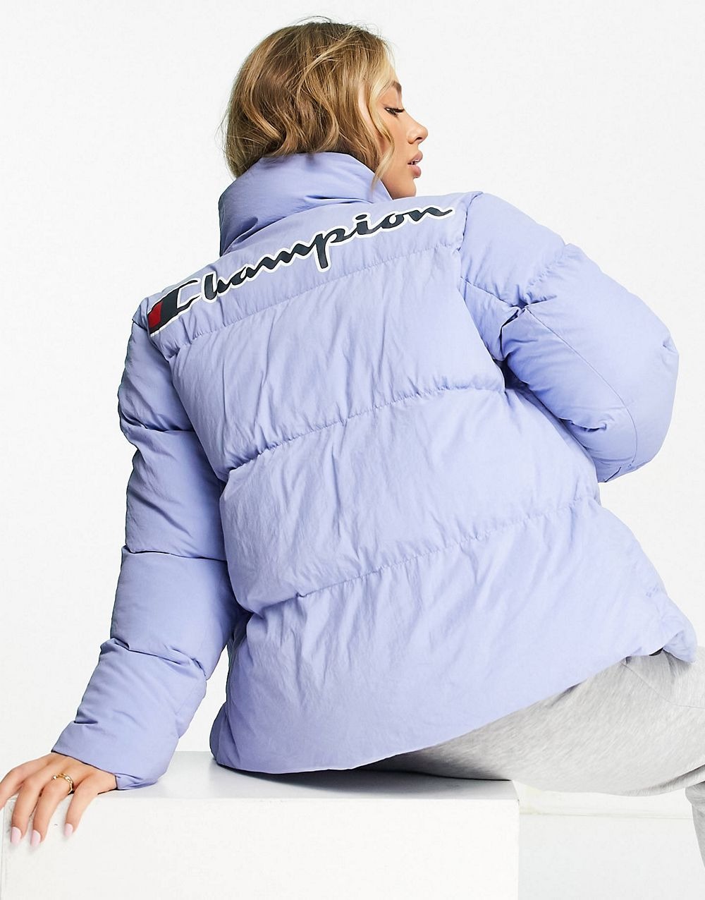 Small Logo Puffer Jacket In Blue - Görsel 5
